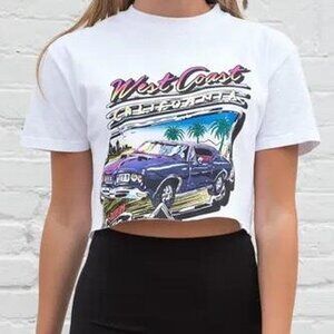 NWOT Brandy Melville Cropped Graphic T West Coast - Size S